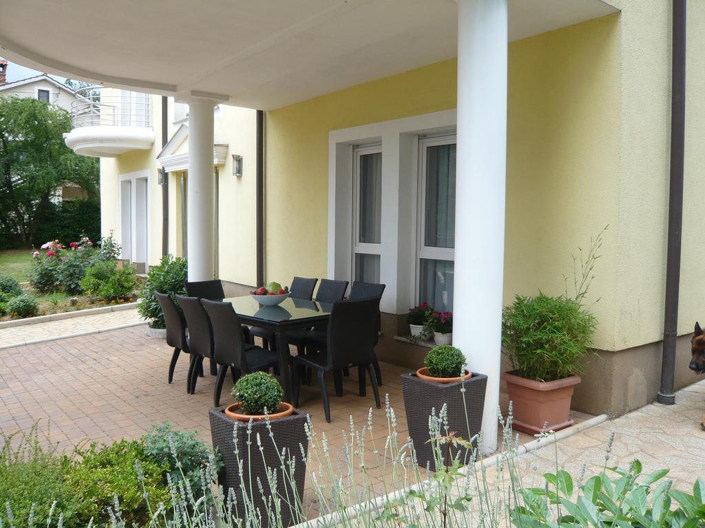 Apartments Villa Majda 마툴지 객실 사진