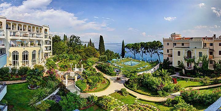 Apartments Villa Majda 마툴지 외부 사진